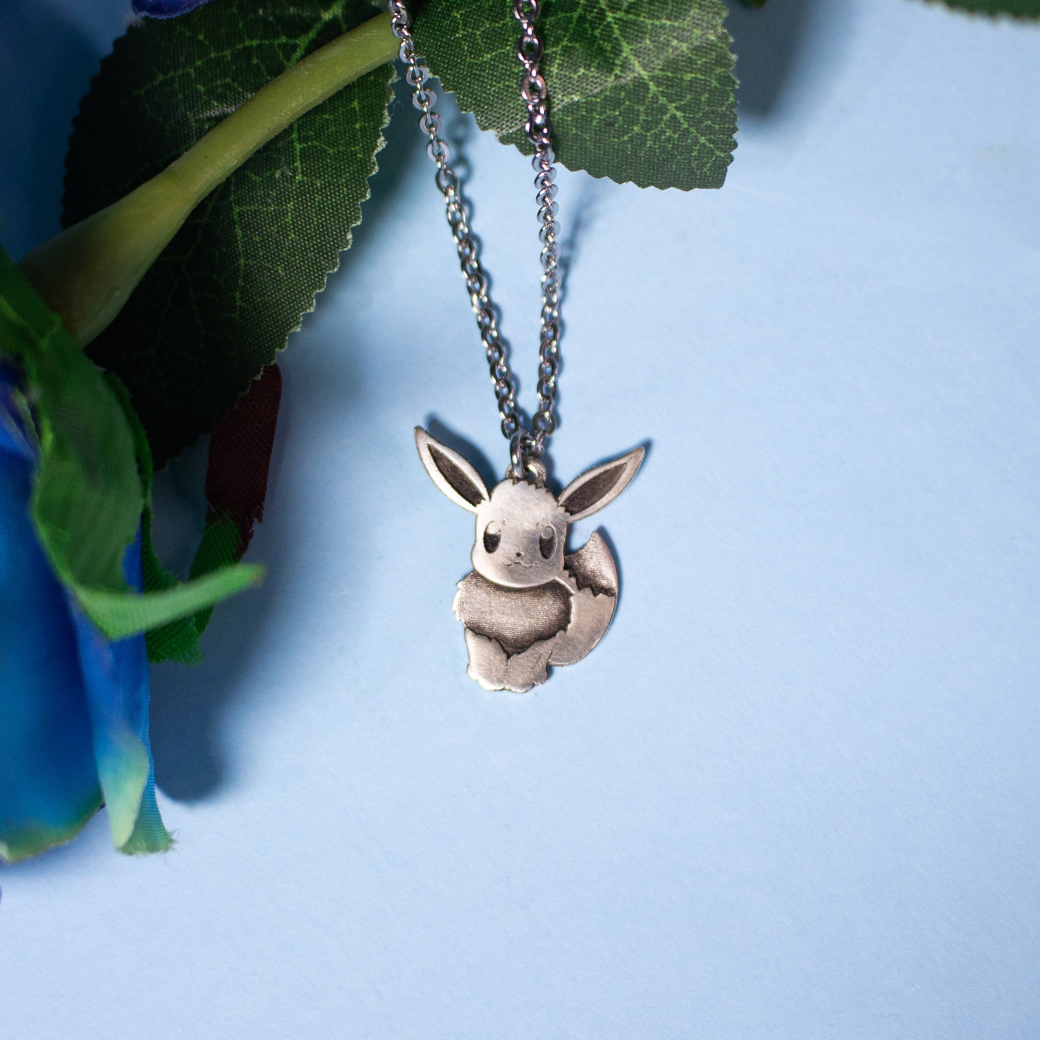 Eevee Pokèmon Silver plated pendant – Mystical Props