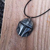 Mando's helmet necklace in resin and aluminum powder from The Mandalorian tv show