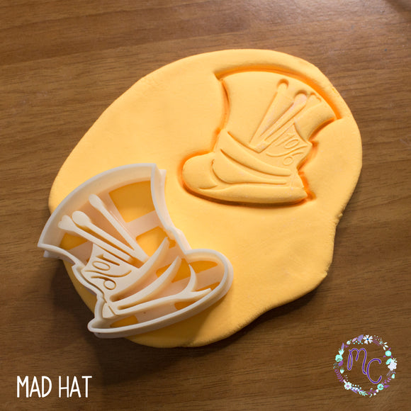 alice in wonderland lover cookie cutter set sugar biscuits stamp 3d printed plastic mad hatter hat