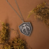 Star Wars The Mandalorian silver resin necklace, pin or keyring jewel gift legion boba fett